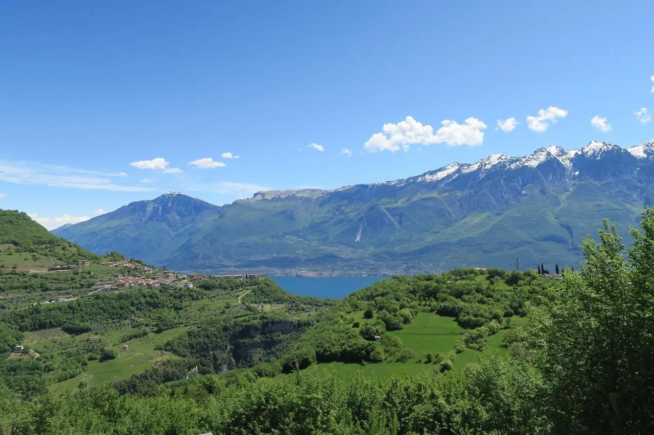 Aparthotel Oasi Da Vinci Tignale Italien
