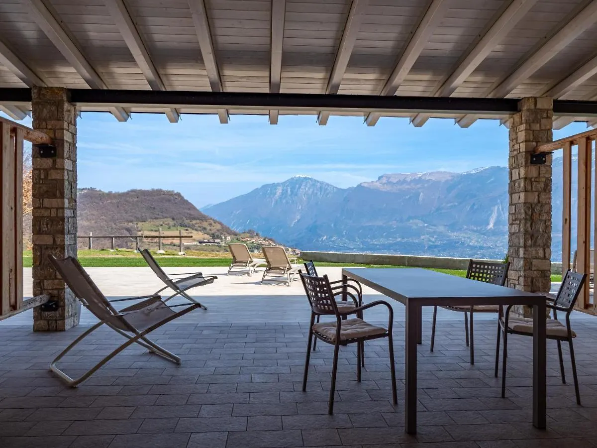 Aparthotel Oasi Da Vinci Tignale Italien