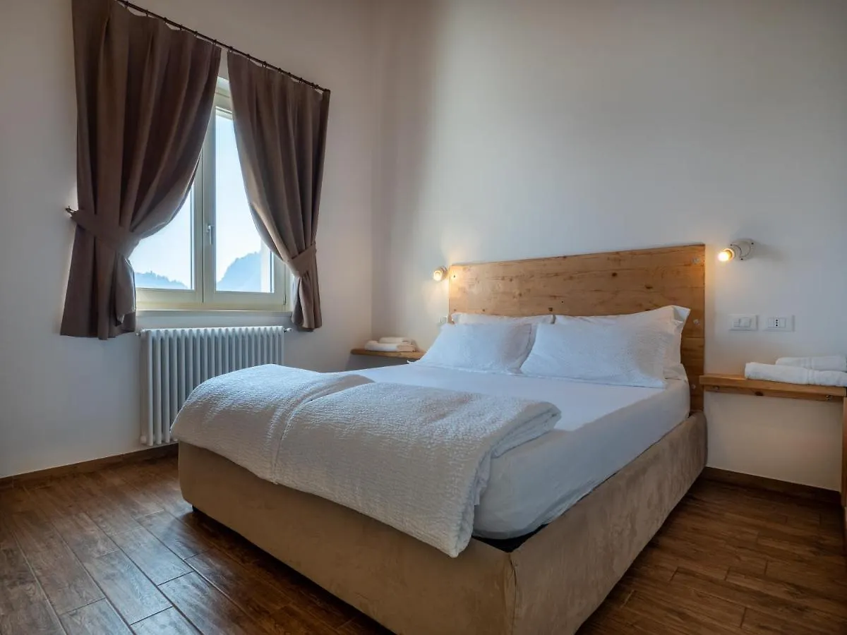 Aparthotel Oasi Da Vinci Tignale