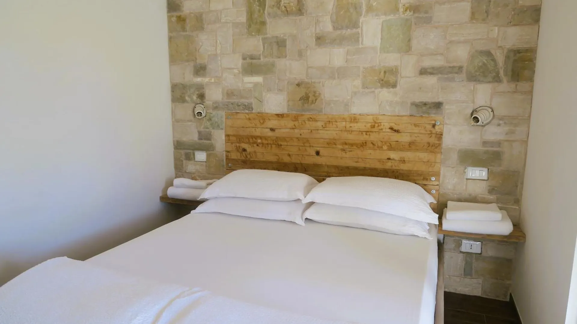 Aparthotel Oasi Da Vinci Tignale
