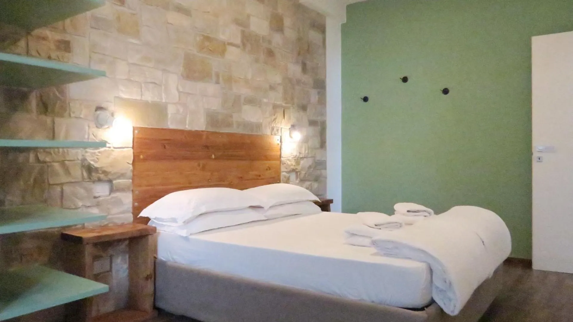 Aparthotel Oasi Da Vinci Tignale