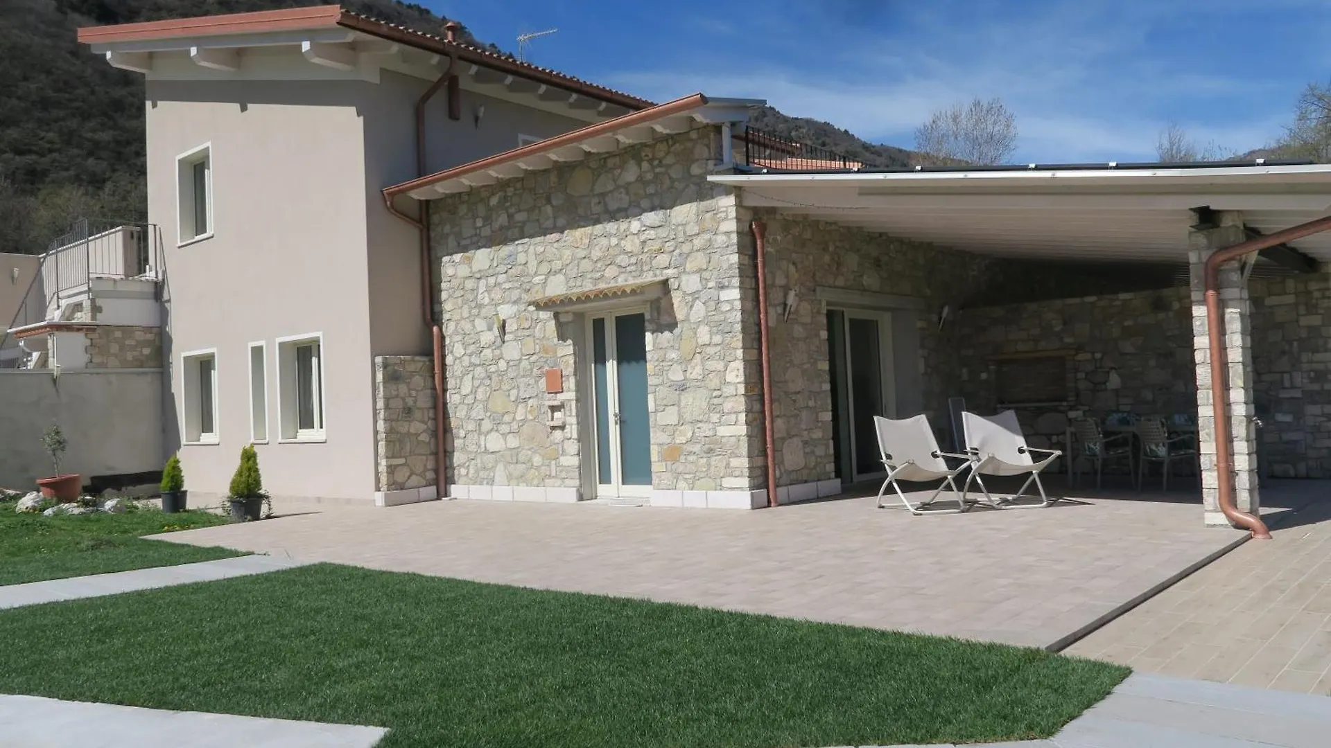 Aparthotel Oasi Da Vinci Tignale